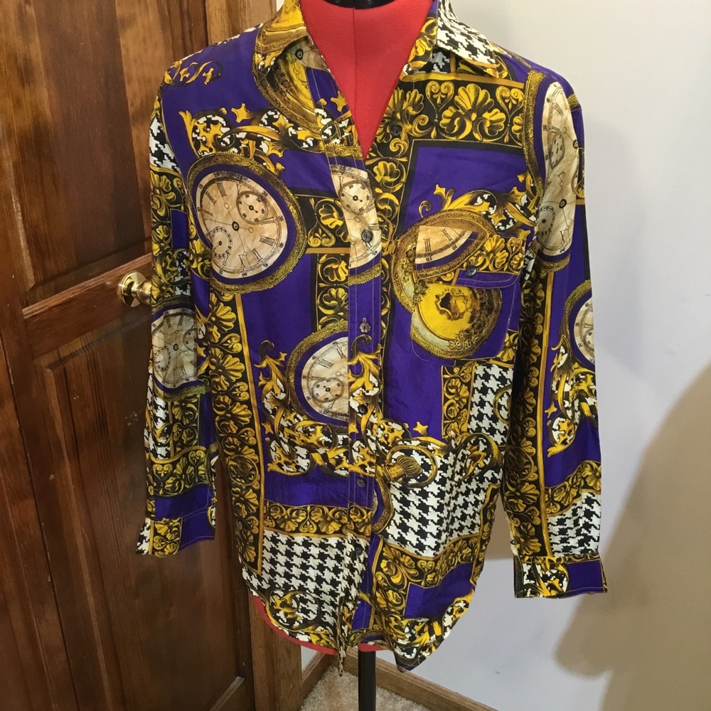 Soliloquy look silk button down shirt, size S, left breast pocket,